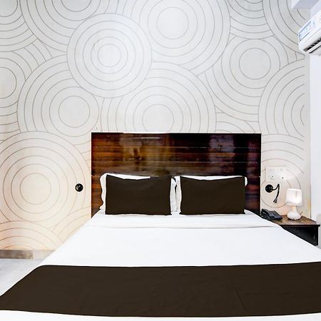 Super Townhouse Chandrasekharpur Bhubaneswar Esterno foto