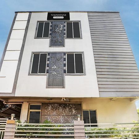 Super Townhouse Chandrasekharpur Bhubaneswar Esterno foto