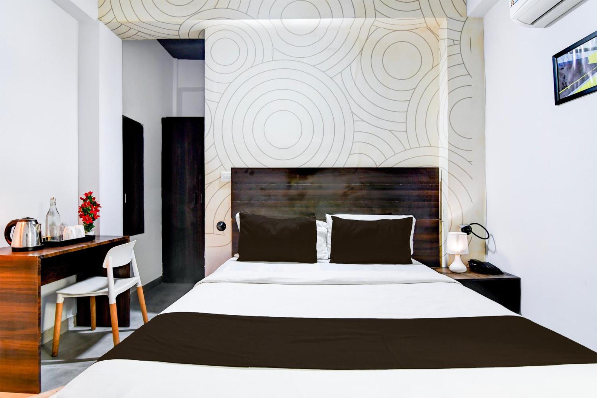 Super Townhouse Chandrasekharpur Bhubaneswar Esterno foto