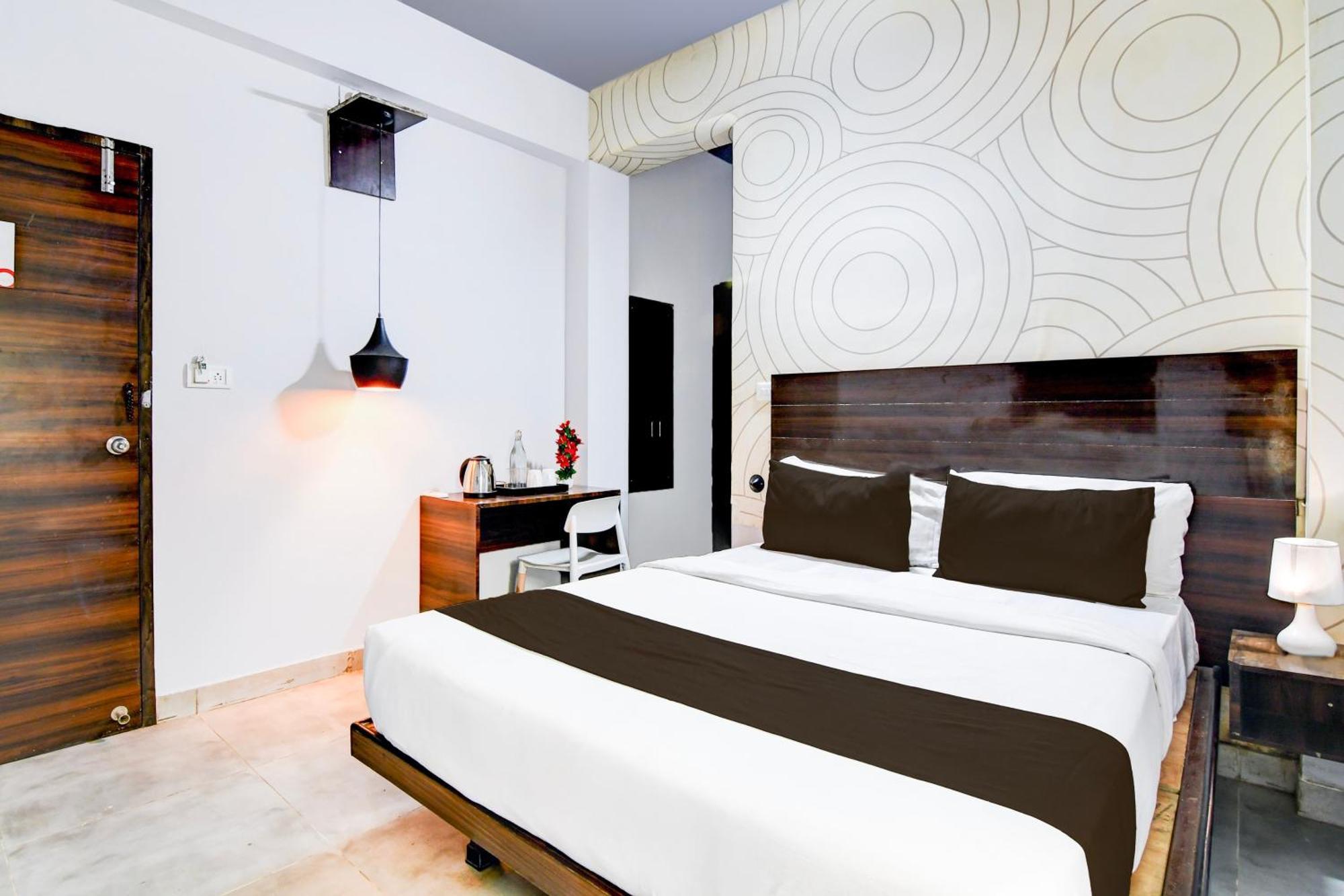 Super Townhouse Chandrasekharpur Bhubaneswar Esterno foto