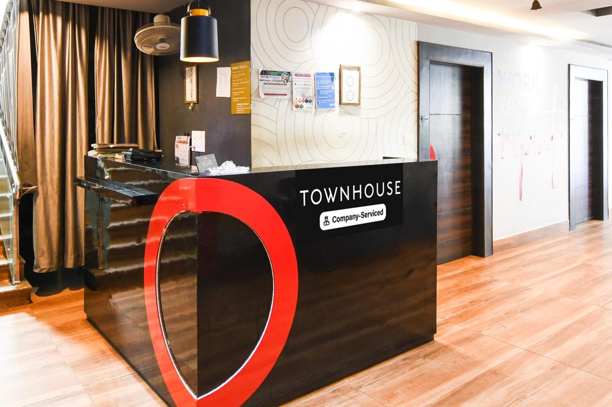 Super Townhouse Chandrasekharpur Bhubaneswar Esterno foto