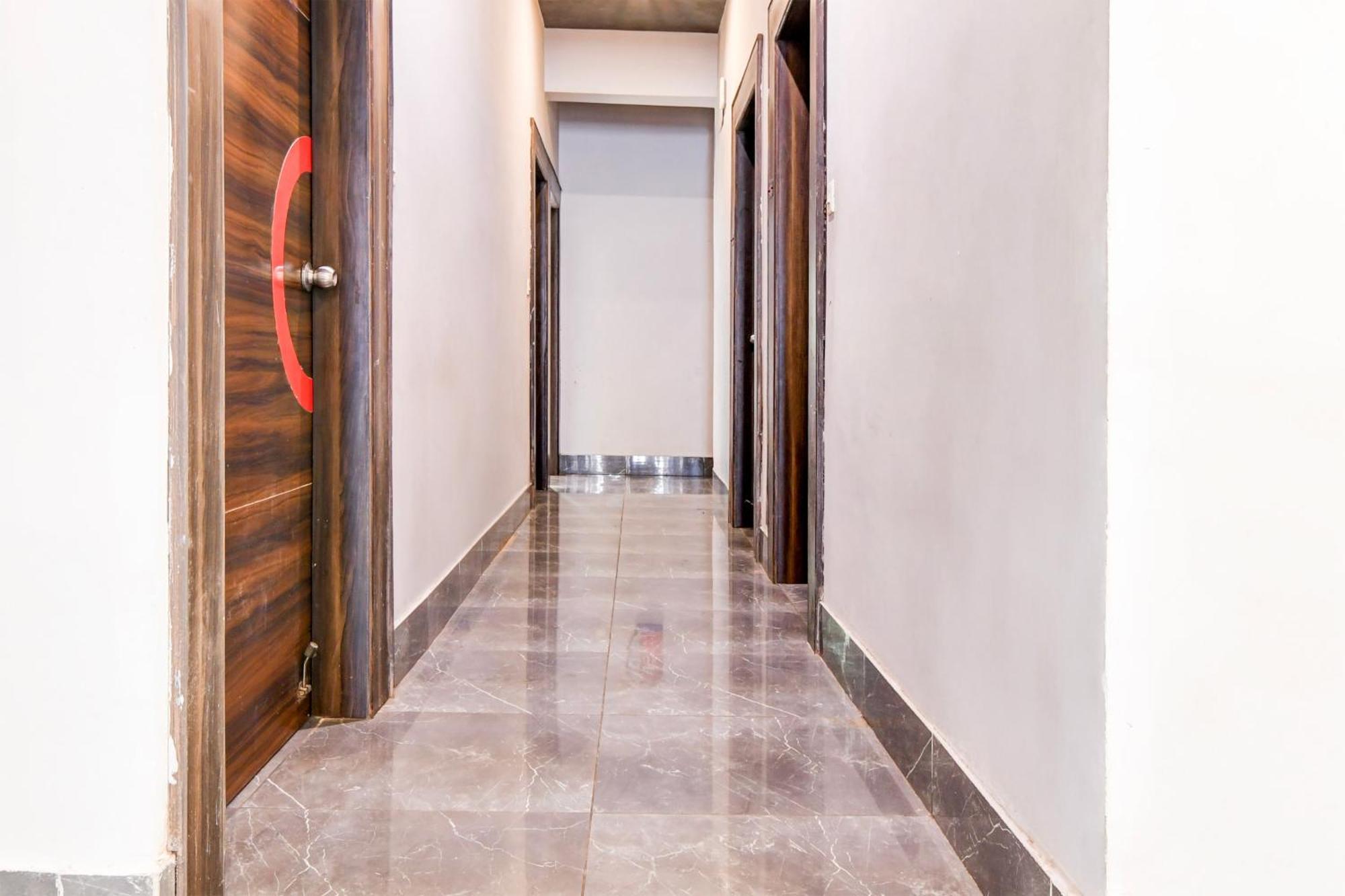 Super Townhouse Chandrasekharpur Bhubaneswar Esterno foto
